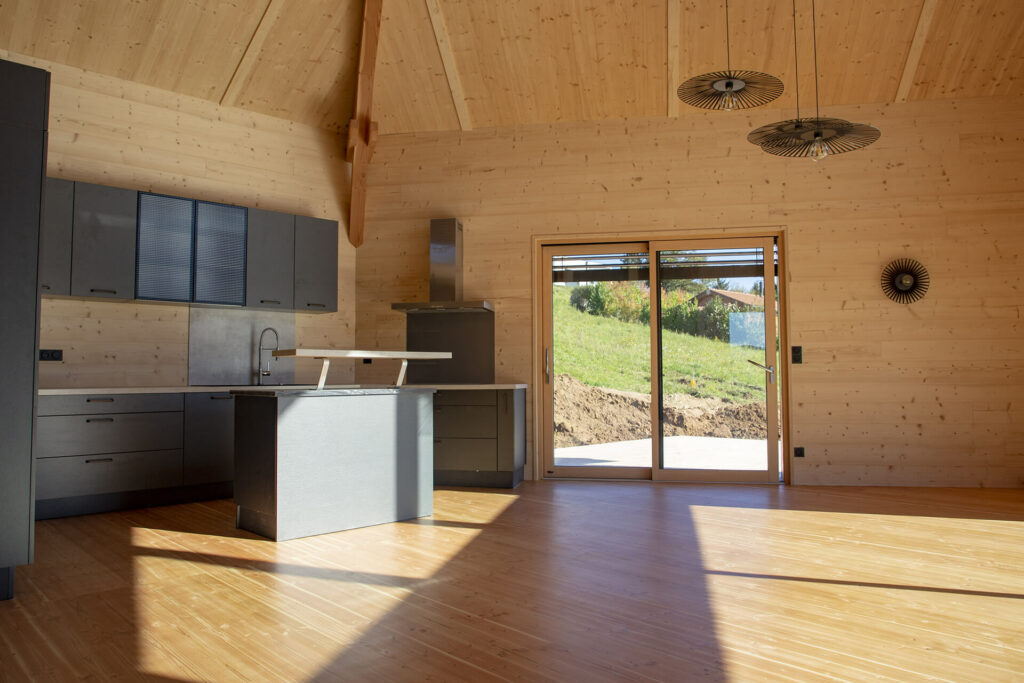 Maison individuelle avec ossature en bois, à Saint-Priest-La-Roche.