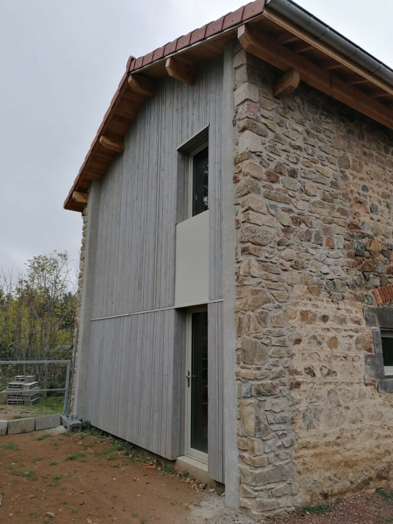 Restructuration d'une ferme à Saint-Jean-Sant-Maurice.