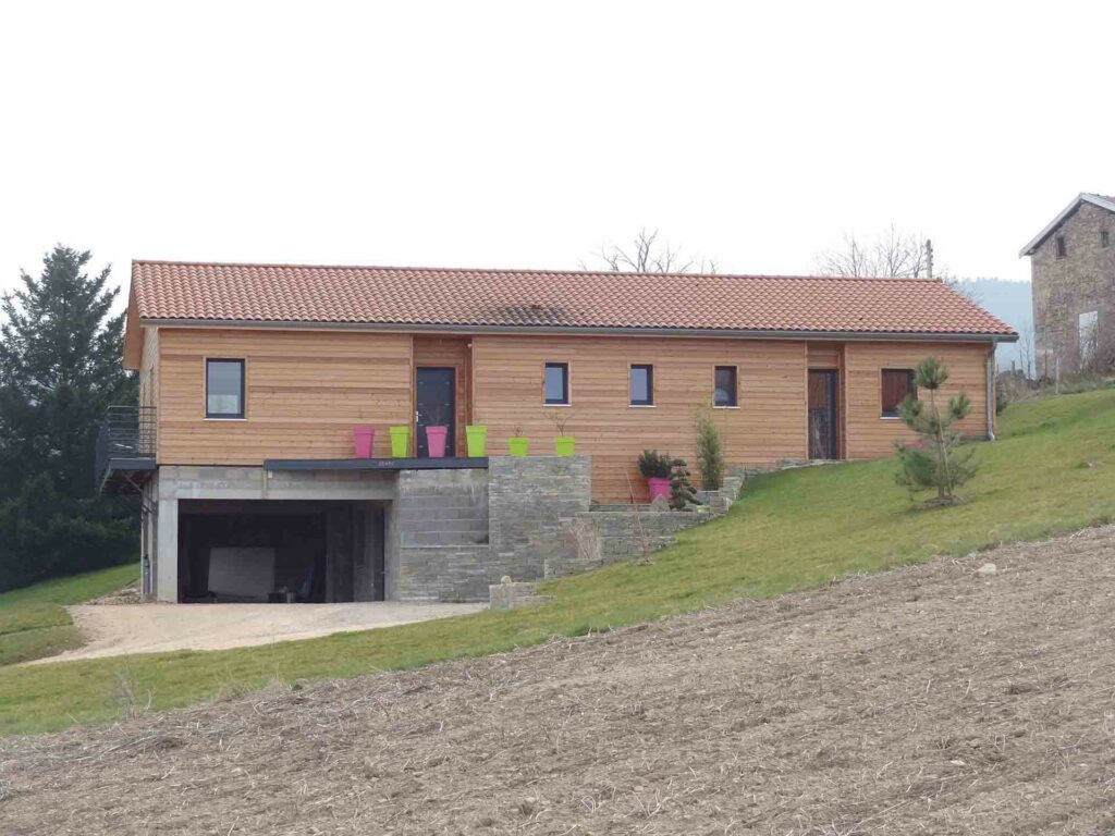 Maison individuelle avec ossature en bois, à Les Noës.