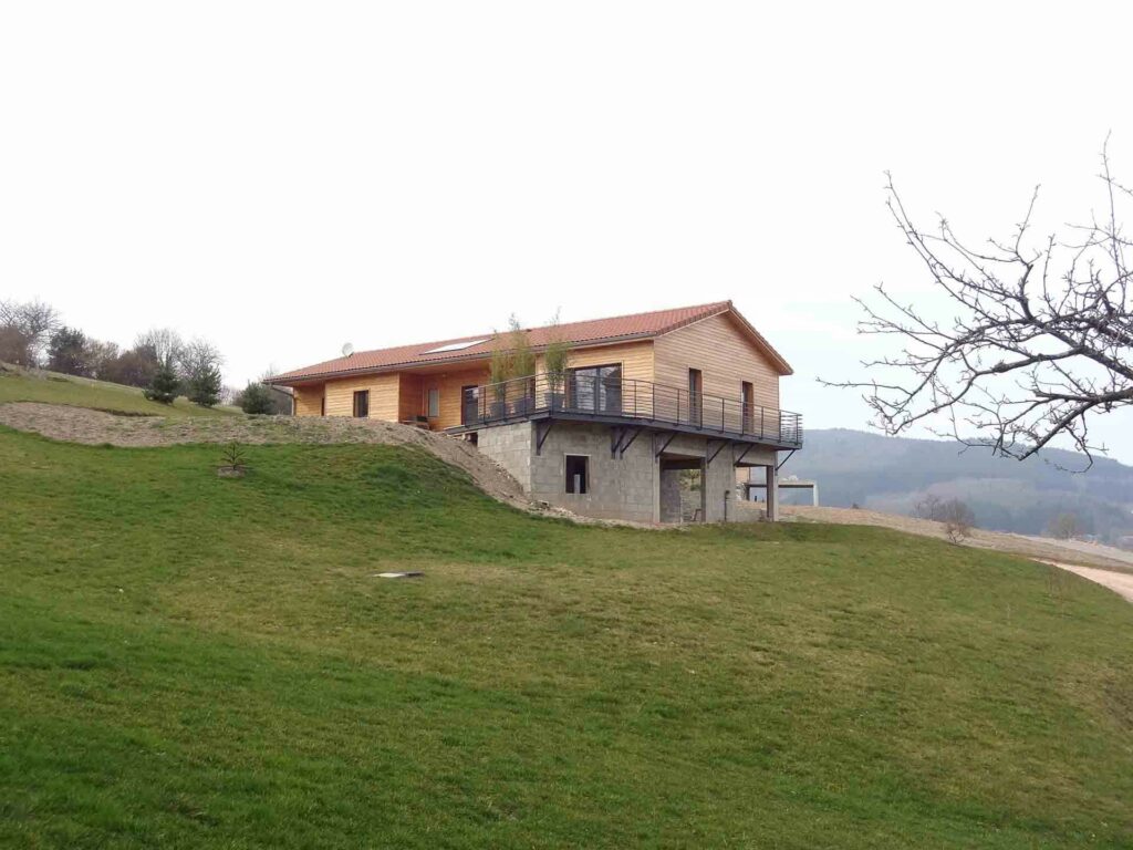 Maison individuelle avec ossature en bois, à Les Noës.