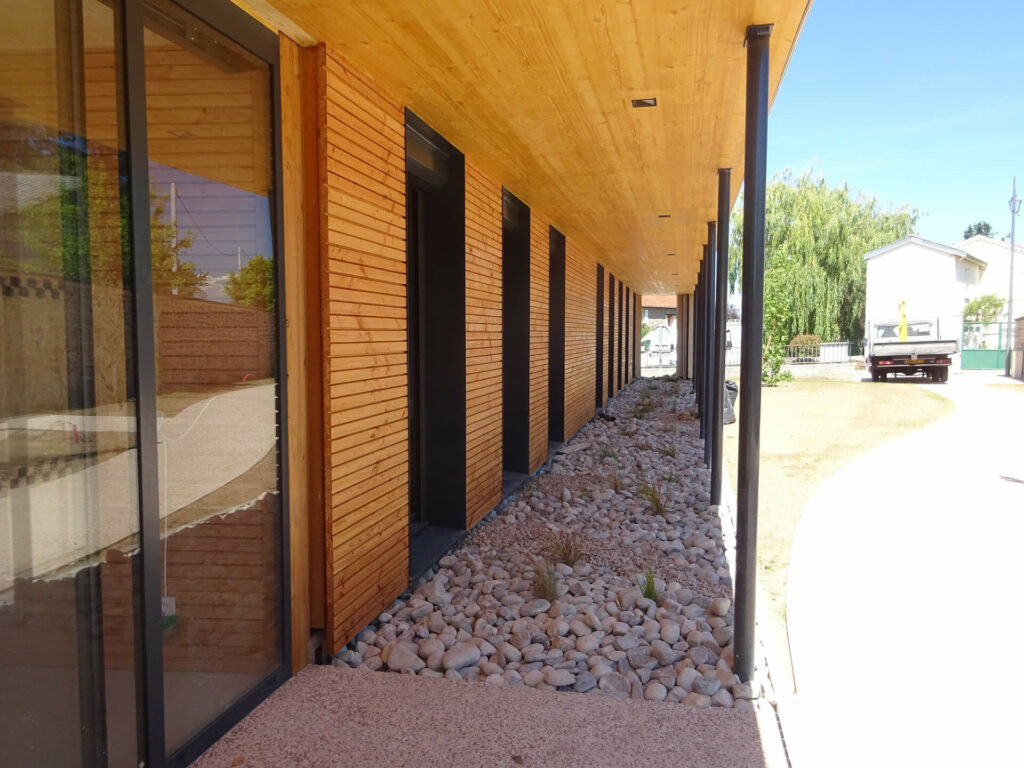 Restructuration et extension d'une école maternelle en MSP à Villerest.