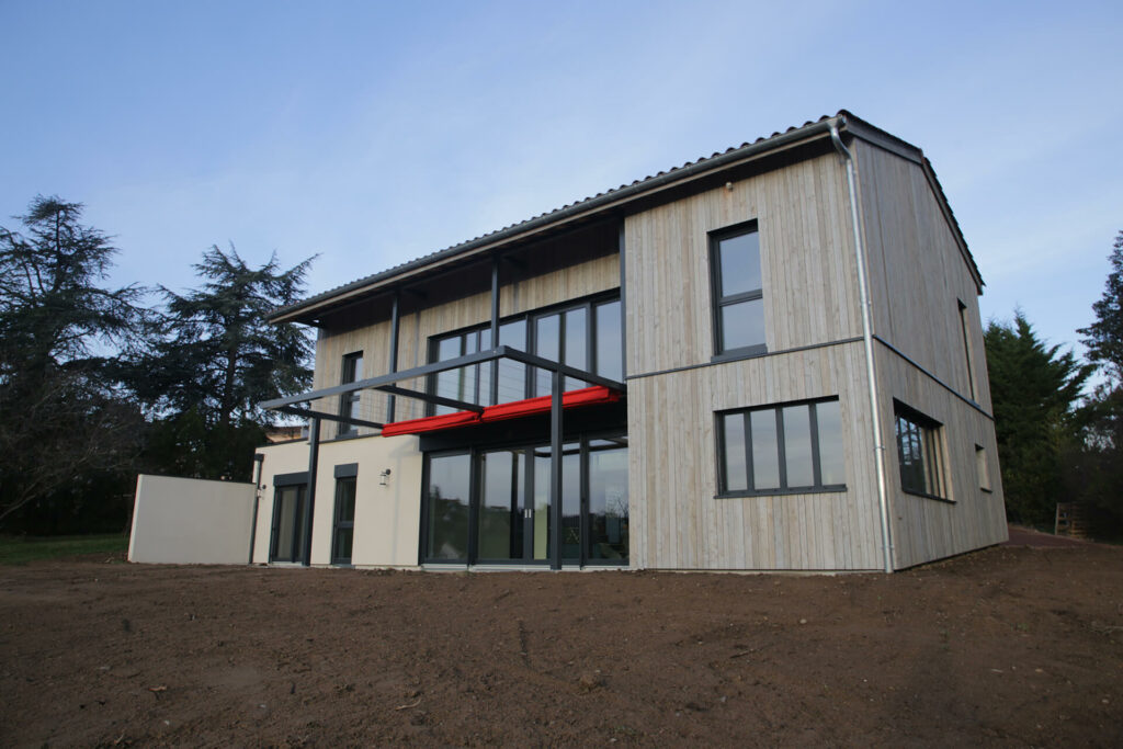 Maison individuelle avec ossature en bois, à Villemontais.